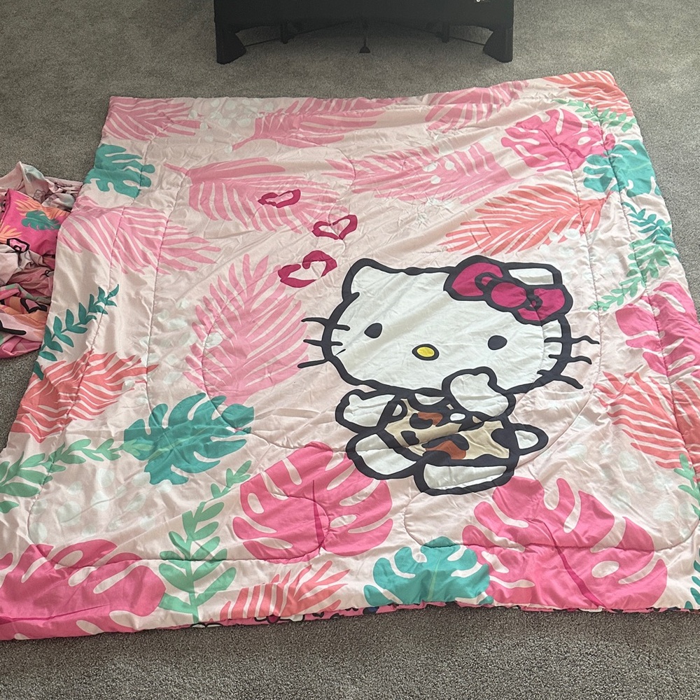 Hello Kitty Bed Set